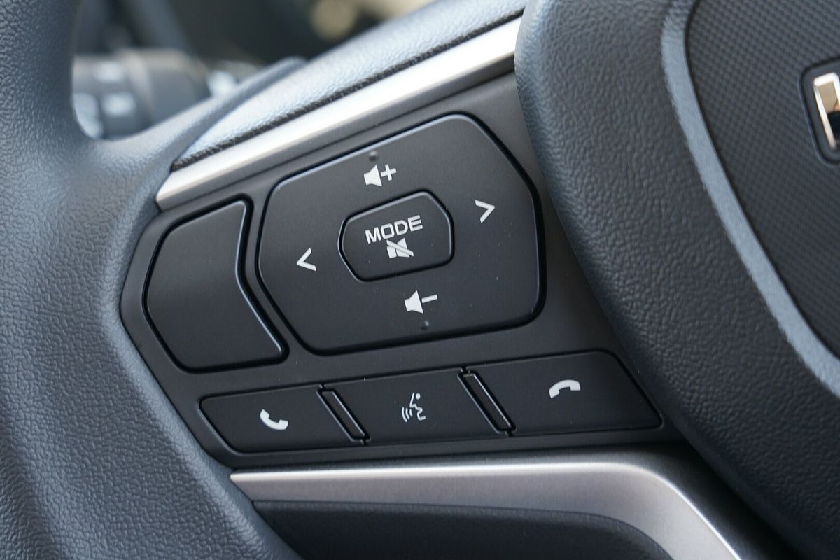 2025 Isuzu MU-X LS-M