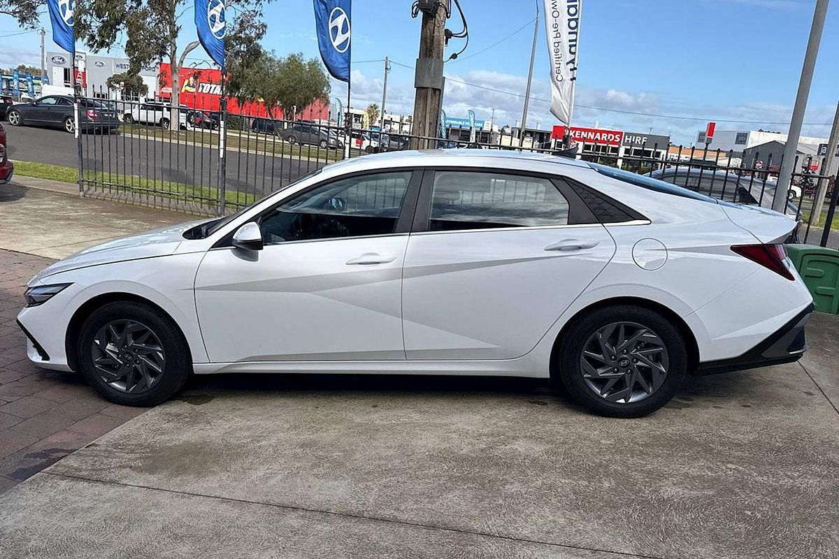 2024 Hyundai i30 Hybrid CN7.V2