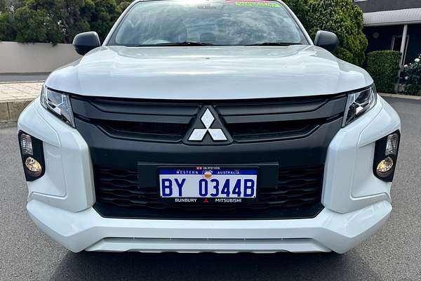 2023 Mitsubishi Triton GLX+ MR 4X4