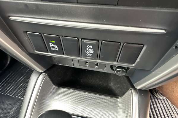 2023 Mitsubishi Triton GLX+ MR 4X4