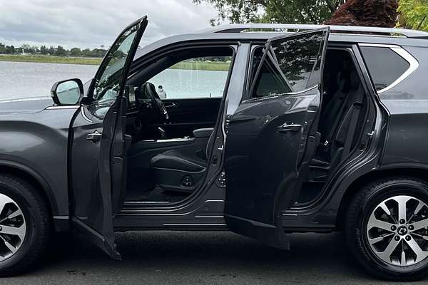 2023 SsangYong Rexton Ultimate Y461
