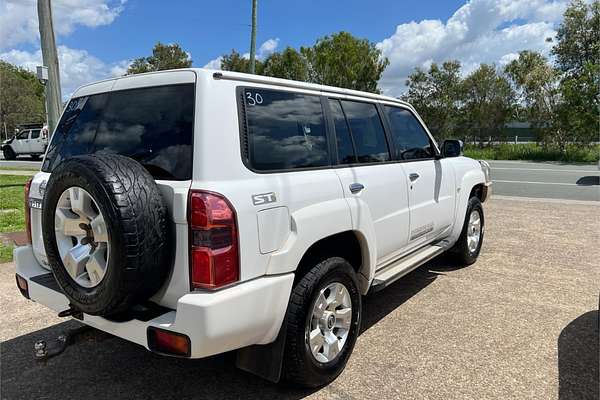 2011 Nissan Patrol ST GU 7