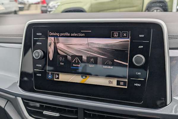 2025 Volkswagen T-Roc 110TSI Style D11