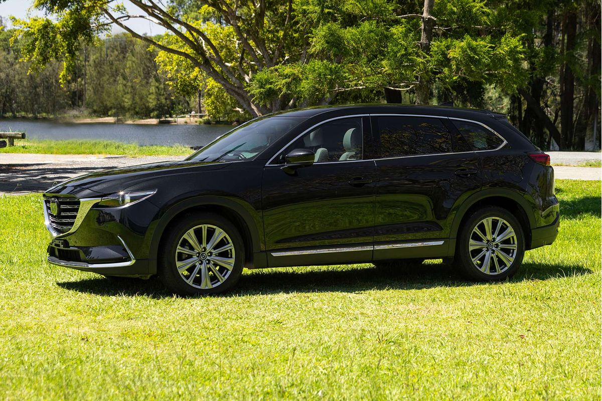 2022 Mazda CX-9 Azami LE TC