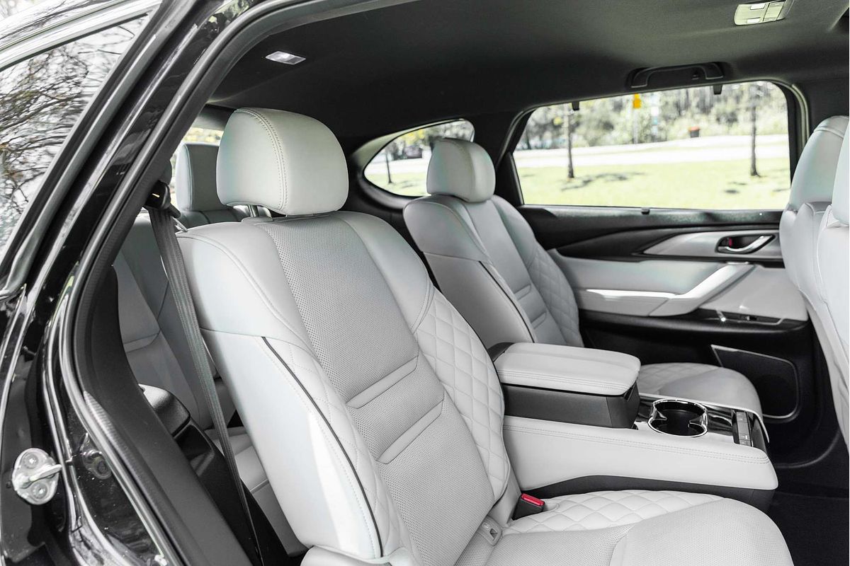 2022 Mazda CX-9 Azami LE TC