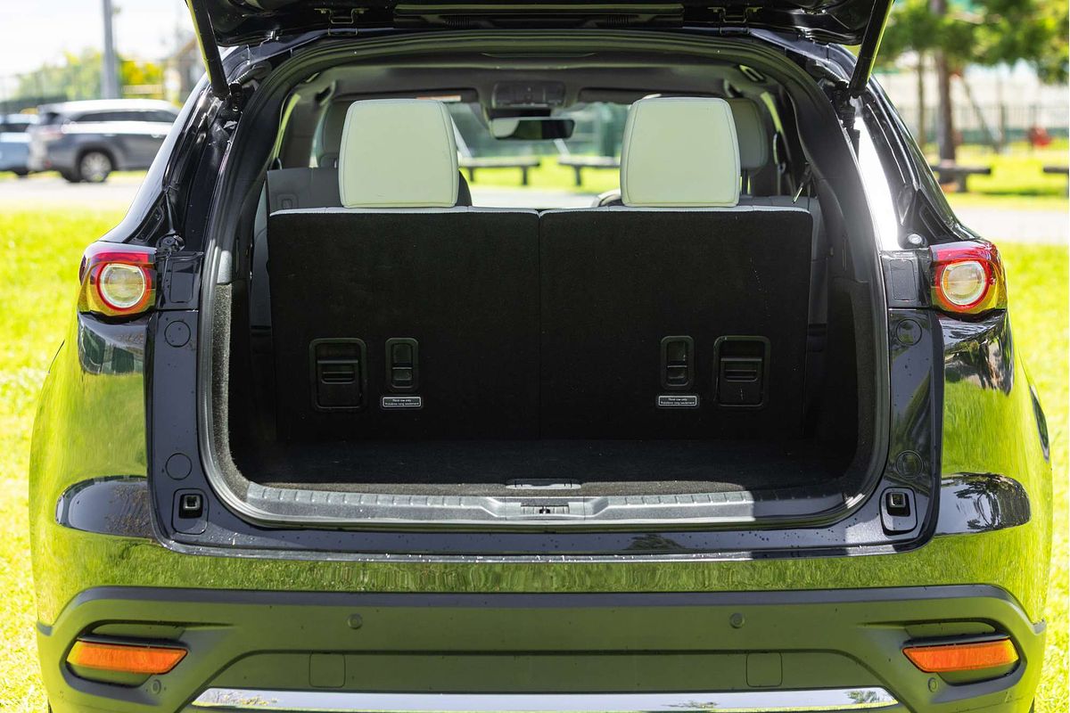 2022 Mazda CX-9 Azami LE TC