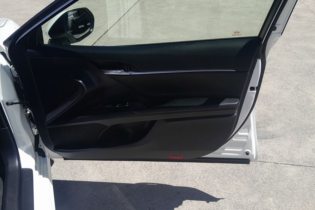 2020 Toyota Camry Ascent