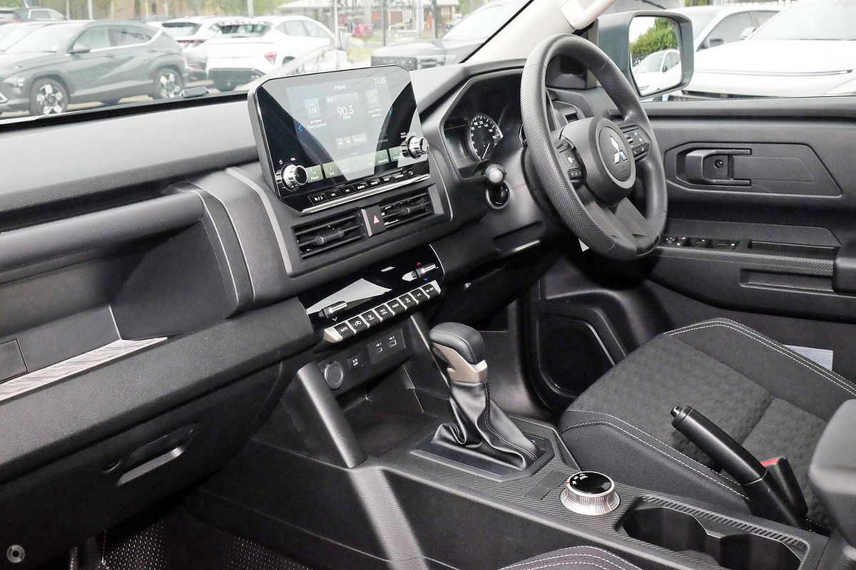 2025 Mitsubishi Triton GLX+ MV 4X4