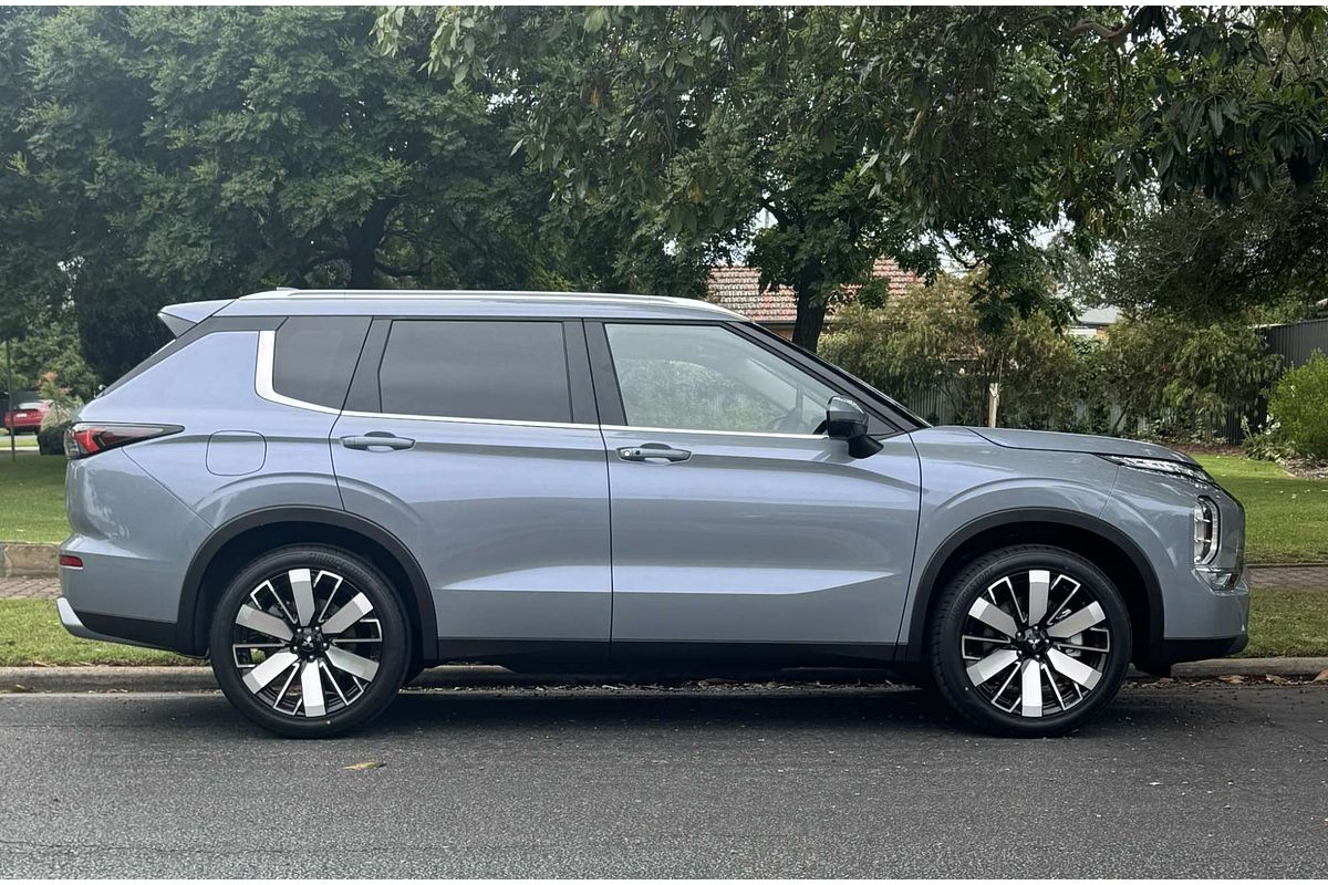 2025 Mitsubishi Outlander Aspire ZM