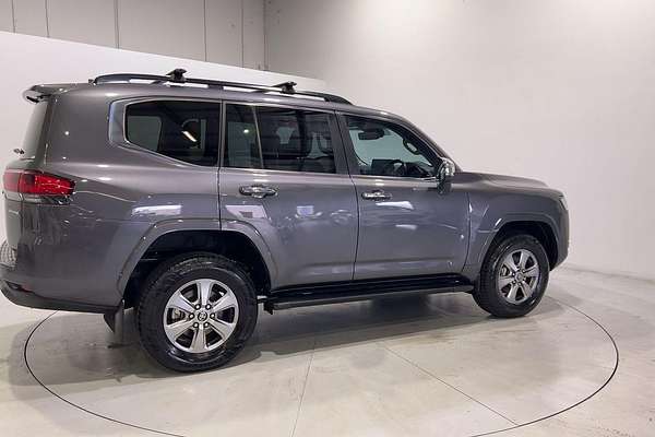 2022 Toyota Landcruiser Sahara FJA300R