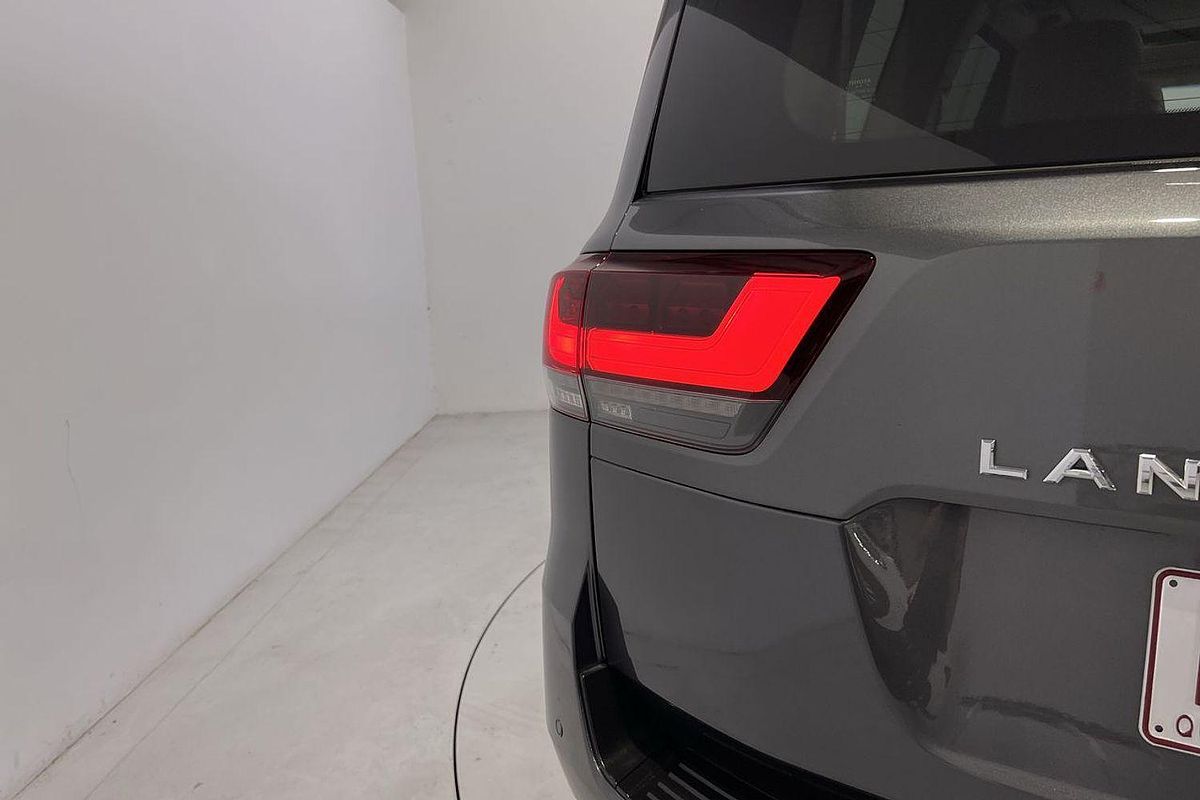 2022 Toyota Landcruiser Sahara FJA300R