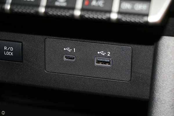 2025 Mitsubishi Triton GLX-R MV 4X4