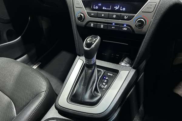 2017 Hyundai Elantra Elite AD