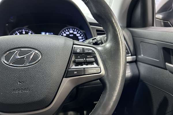 2017 Hyundai Elantra Elite AD