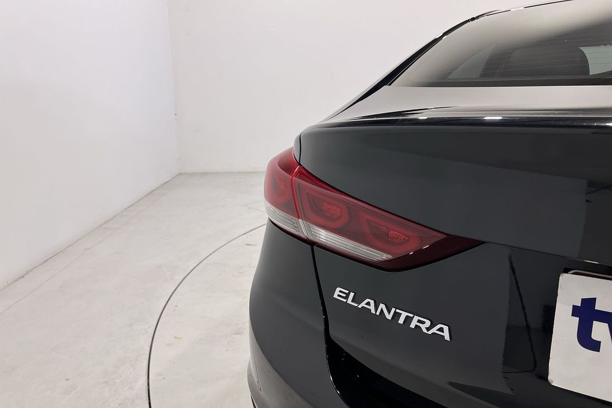 2017 Hyundai Elantra Elite AD