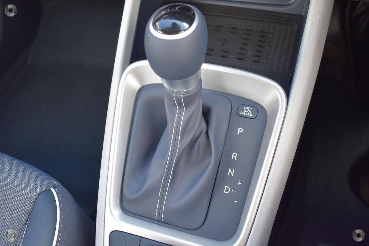 2025 Hyundai Venue Elite QX.V5