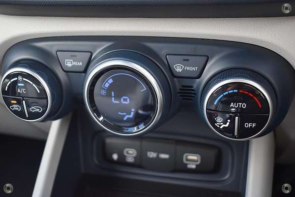 2025 Hyundai Venue Elite QX.V5