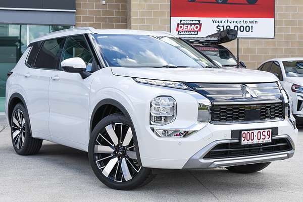 2025 Mitsubishi Outlander Exceed ZM thumb-0