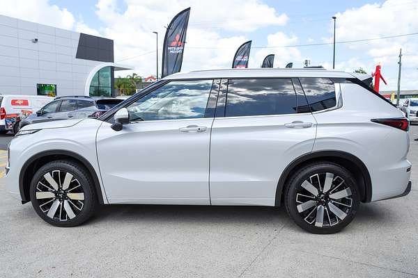 2025 Mitsubishi Outlander Exceed ZM thumb-4