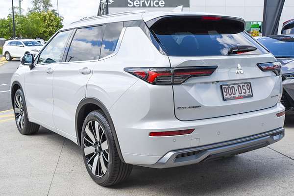 2025 Mitsubishi Outlander Exceed ZM thumb-5