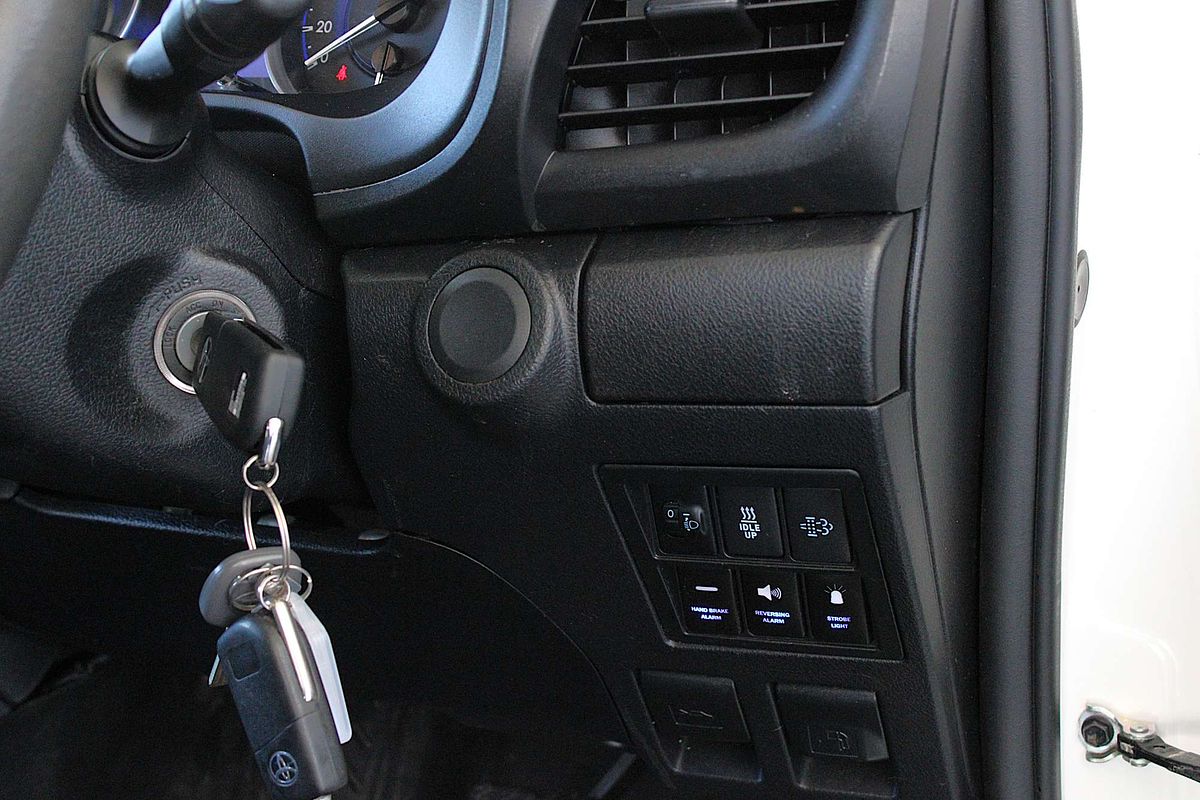 2019 Toyota Hilux SR GUN126R 4X4