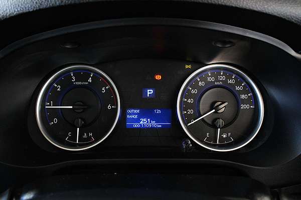 2019 Toyota Hilux SR GUN126R 4X4