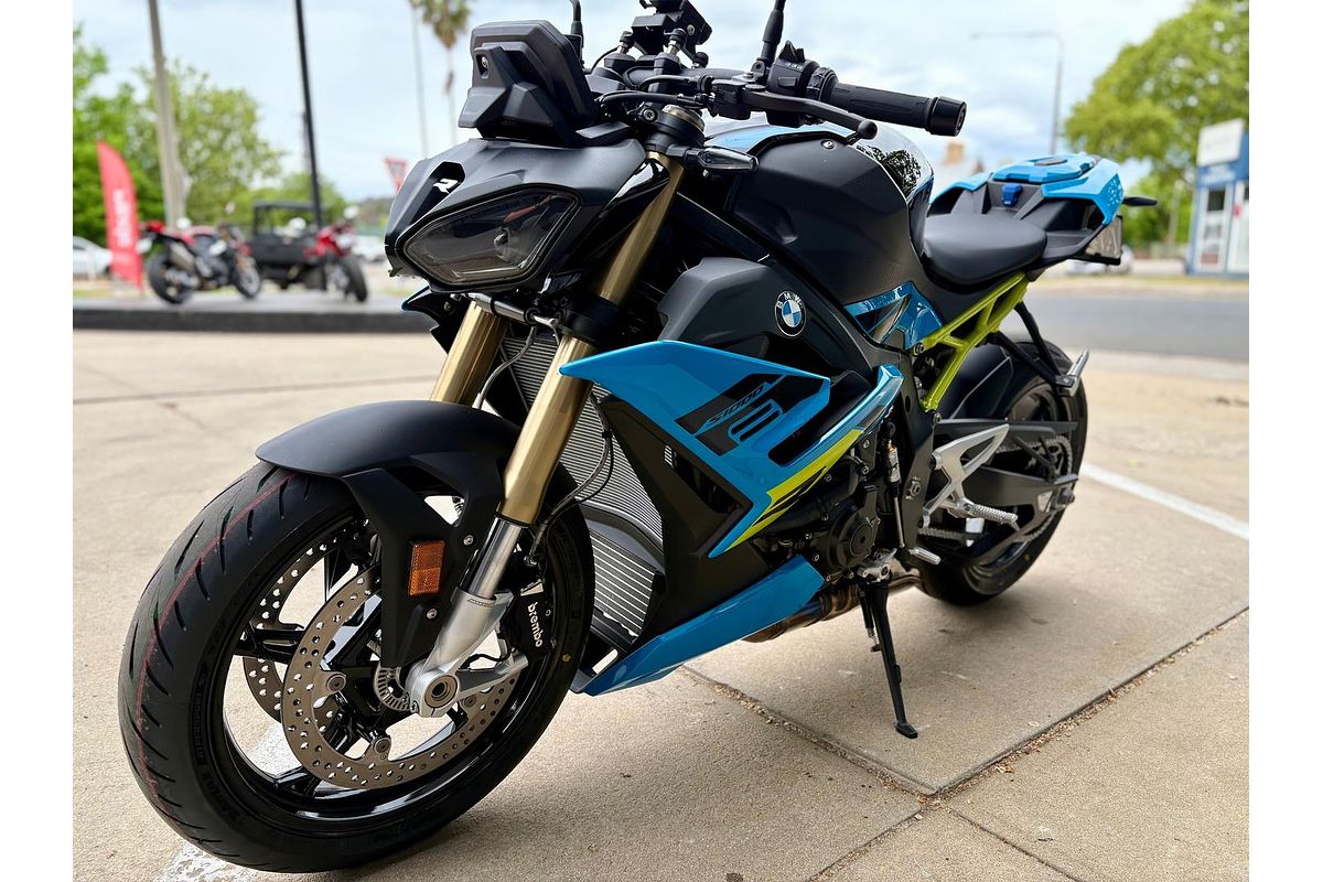 2025 BMW S 1000 R Sport S 1000