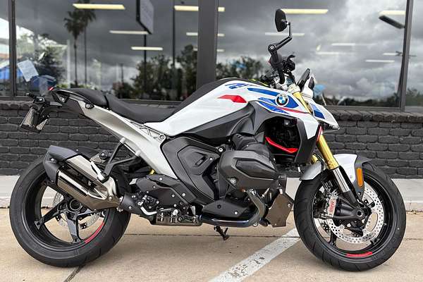 2025 BMW R 1300 R Performance R 1300