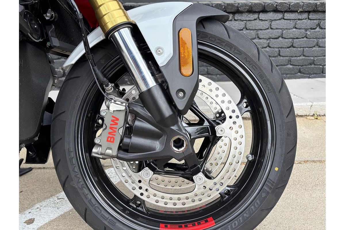 2025 BMW R 1300 R Performance R 1300