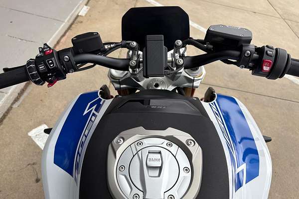 2025 BMW R 1300 R Performance R 1300