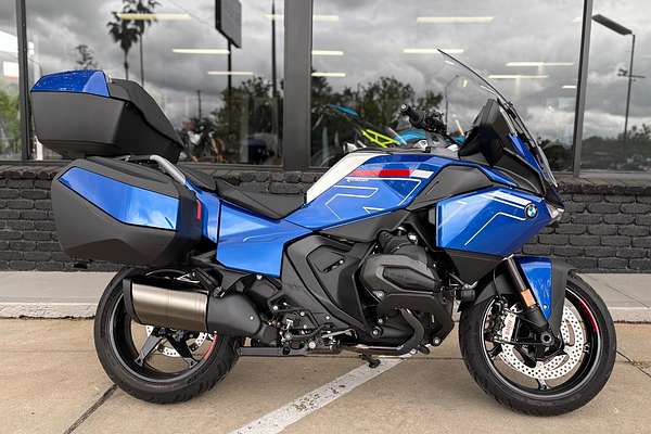 2025 BMW R 1300 RT Impulse R 1300