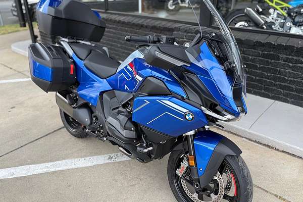 2025 BMW R 1300 RT Impulse R 1300