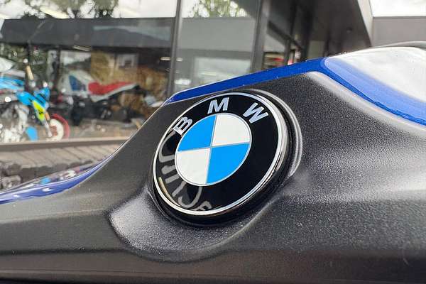 2025 BMW R 1300 RT Impulse R 1300