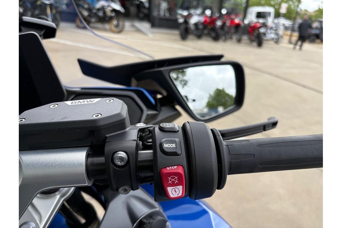 2025 BMW R 1300 RT Impulse R 1300