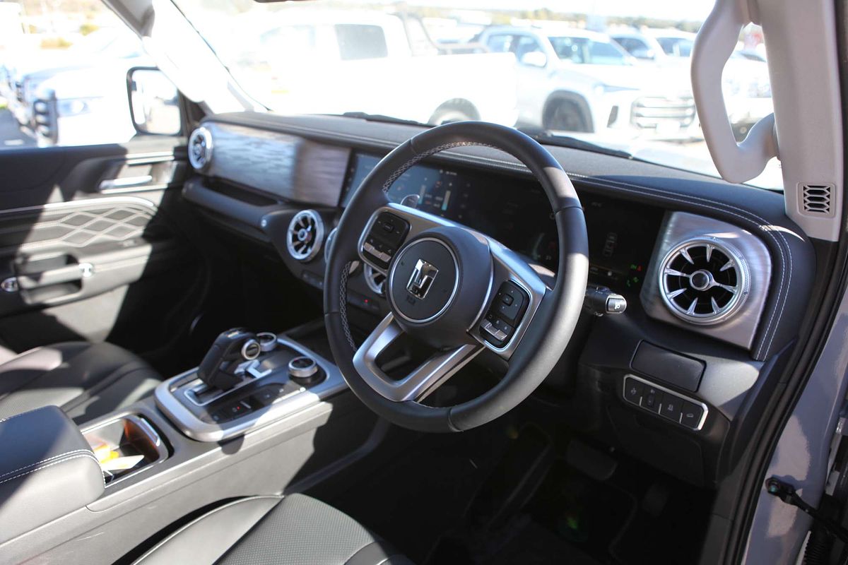 2025 GWM Tank 300 Ultra P01