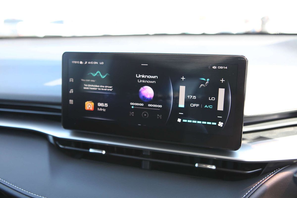 2025 GWM Haval H6 LUX B01