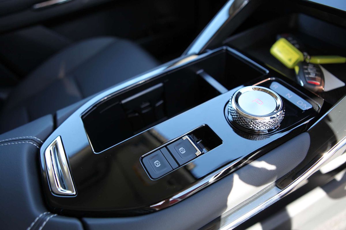 2025 GWM Haval H6 LUX B01