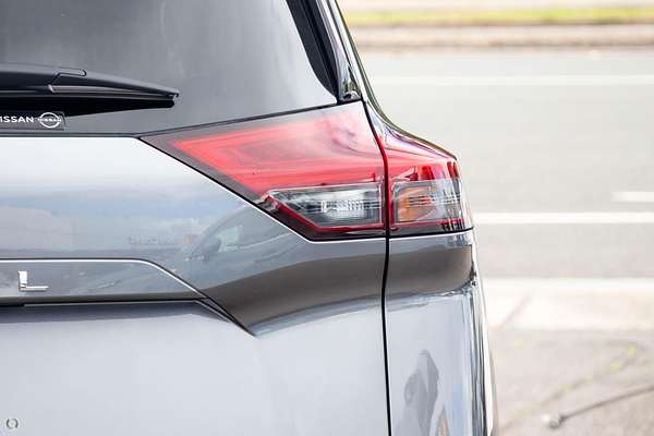 2025 Nissan X-TRAIL ST-L T33