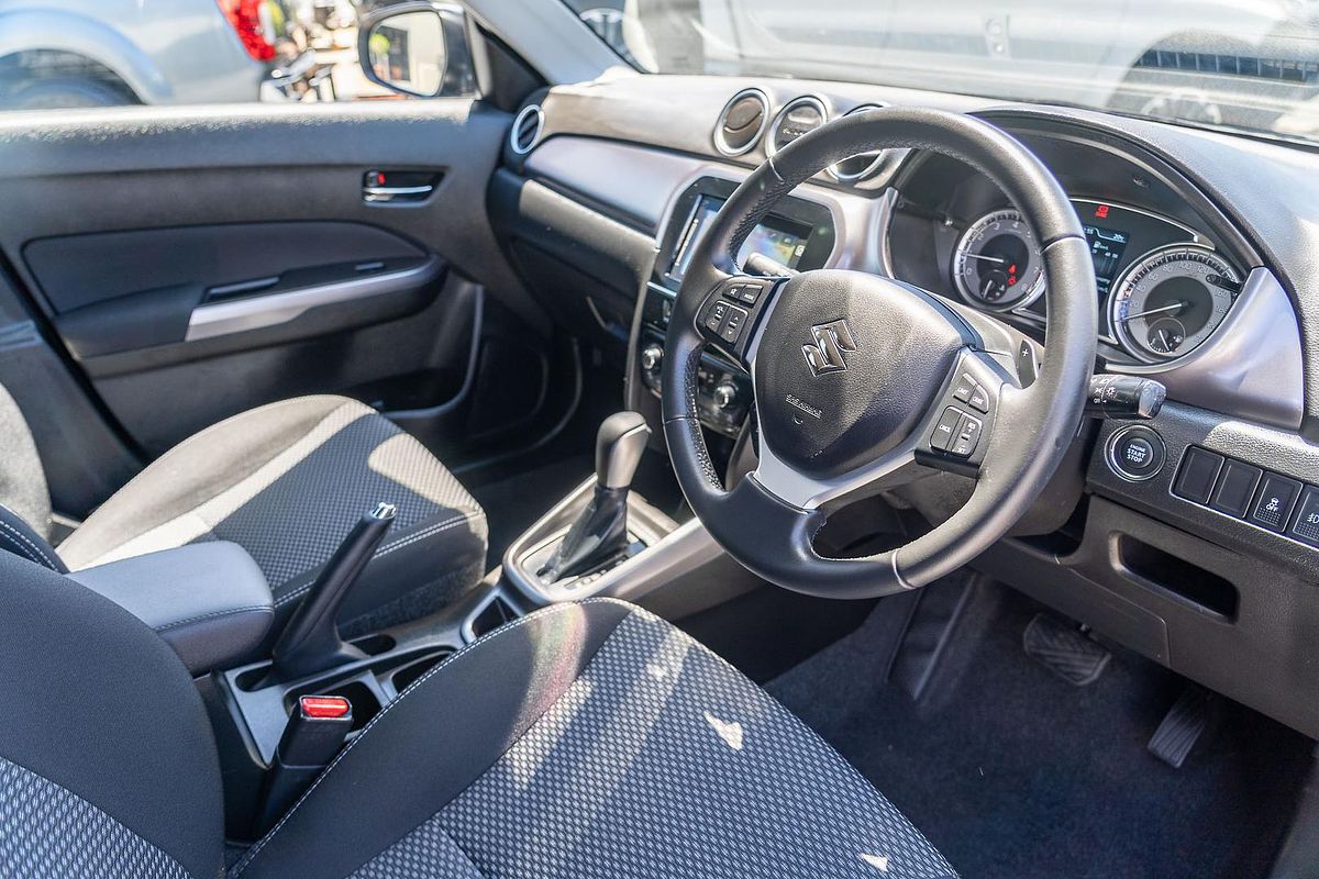 2023 Suzuki Vitara Limited Edition LY Series II