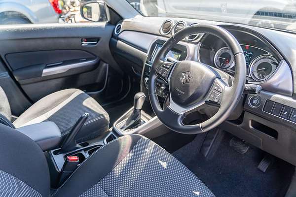 2023 Suzuki Vitara Limited Edition LY Series II