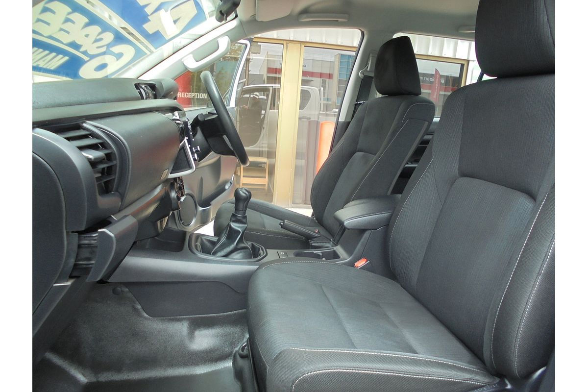 2020 Toyota Hilux SR GUN126R 4X4