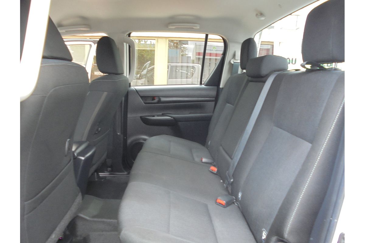 2020 Toyota Hilux SR GUN126R 4X4