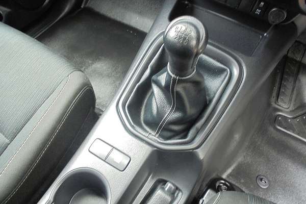 2020 Toyota Hilux SR GUN126R 4X4