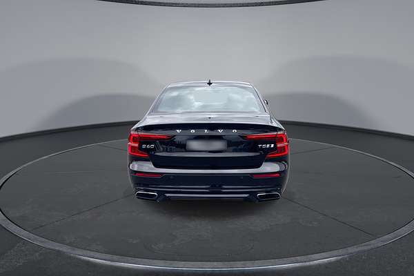 2019 Volvo S60 T5 R-Design