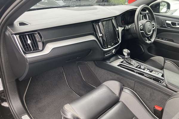 2019 Volvo S60 T5 R-Design