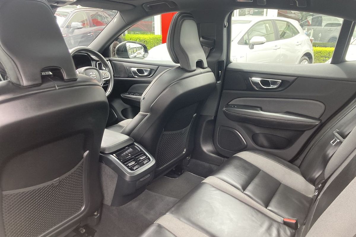 2019 Volvo S60 T5 R-Design