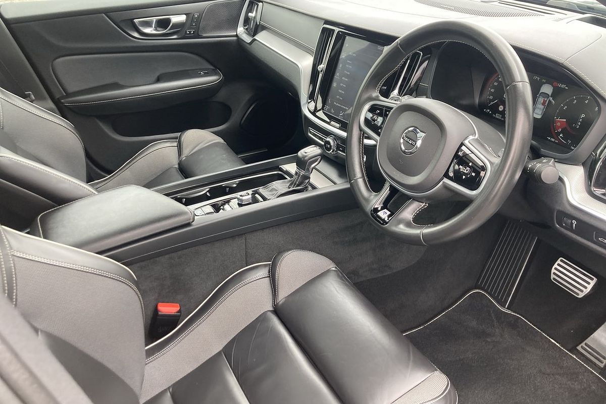 2019 Volvo S60 T5 R-Design