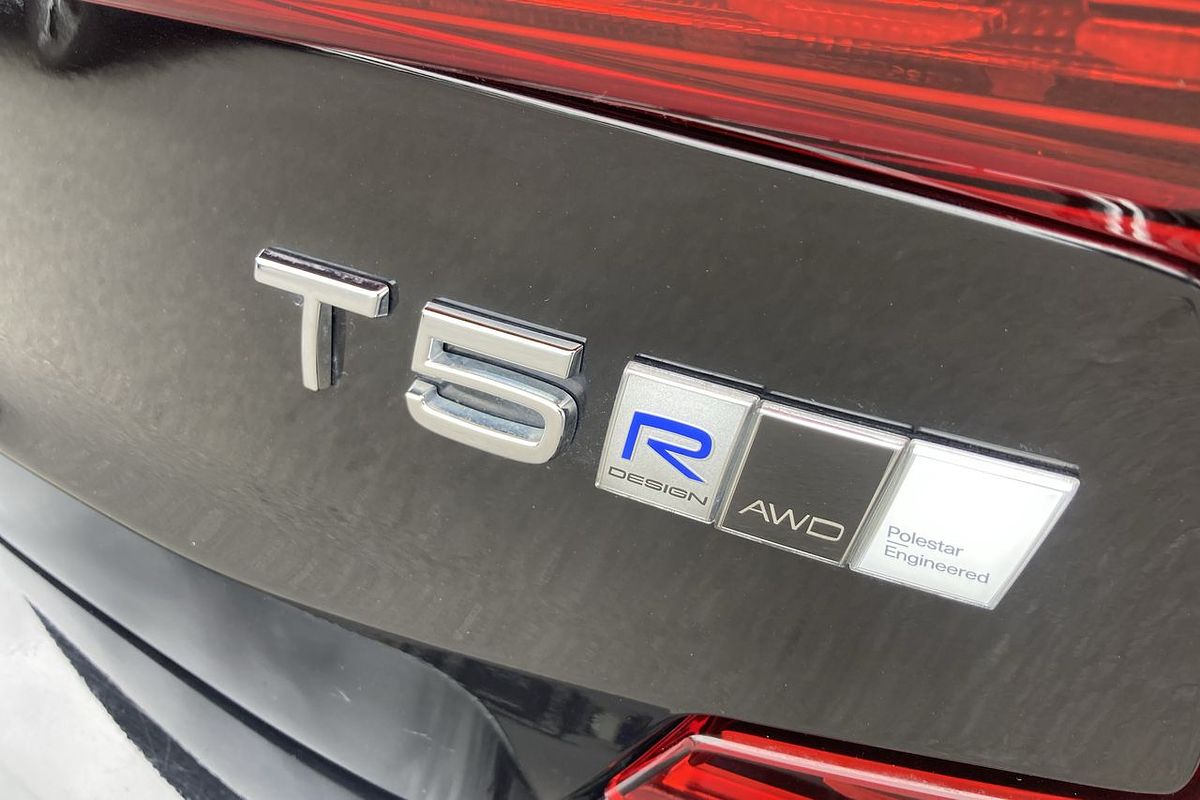 2019 Volvo S60 T5 R-Design