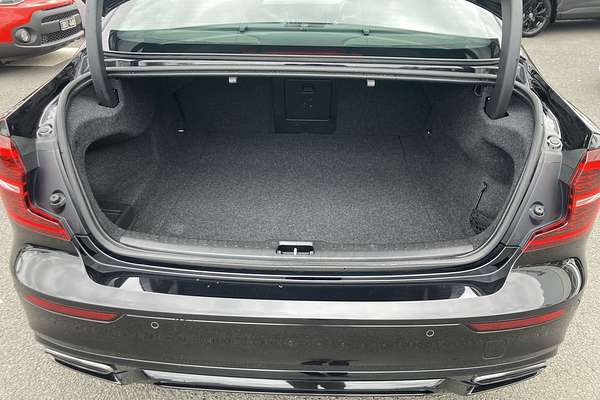 2019 Volvo S60 T5 R-Design