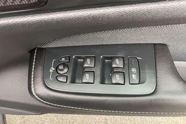 2019 Volvo S60 T5 R-Design